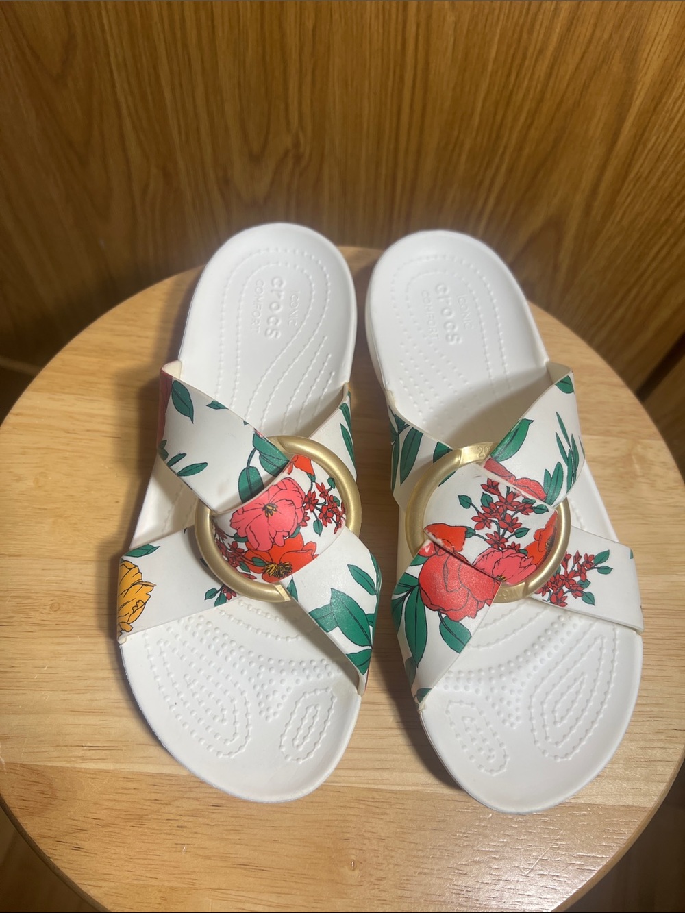 CROCS White Floral Slide Sandals with Gold Ring